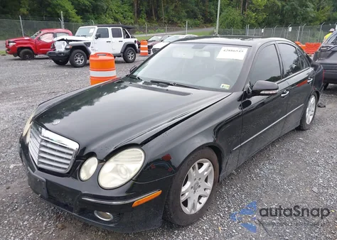 2007 Mercedes-Benz E 550 из США, поврежденный, VIN WDBUF72X67B033570